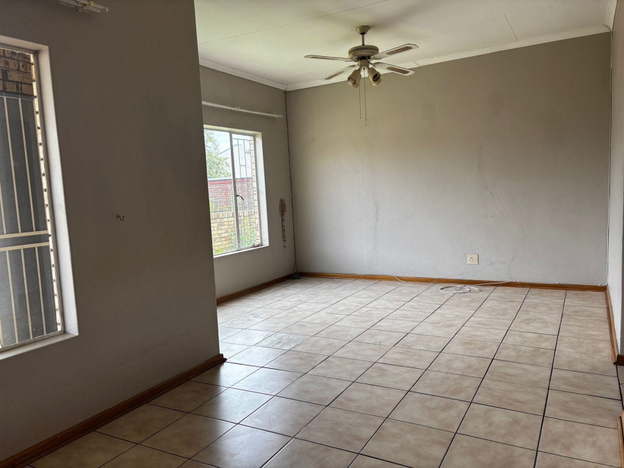 2 Bedroom Property for Sale in Aliwal North Eastern Cape
